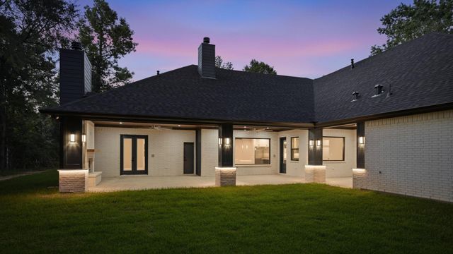 7111 Lorna Road, Montgomery, TX 77316