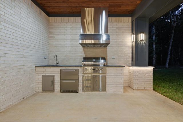 7111 Lorna Road, Montgomery, TX 77316