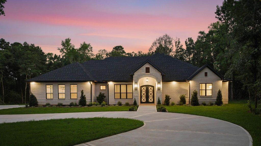 7111 Lorna Road, Montgomery, TX 77316