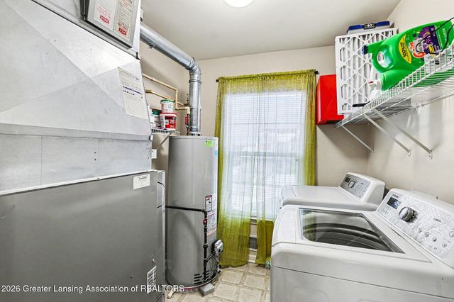 649 Worthington Drive, Lansing, MI 48906