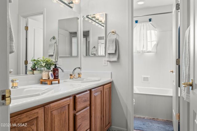 568 N Las Flores Drive, Oracle, AZ 85623