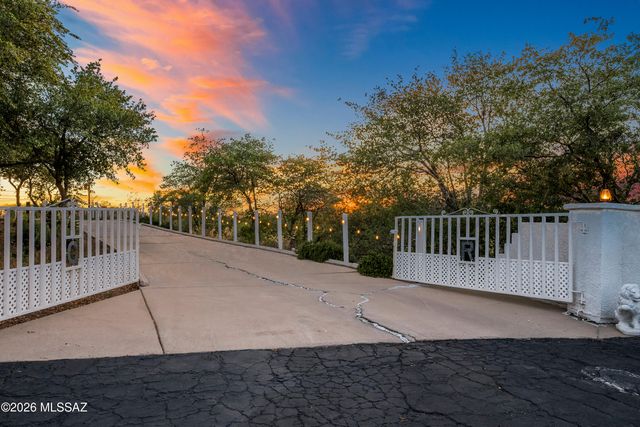 568 N Las Flores Drive, Oracle, AZ 85623