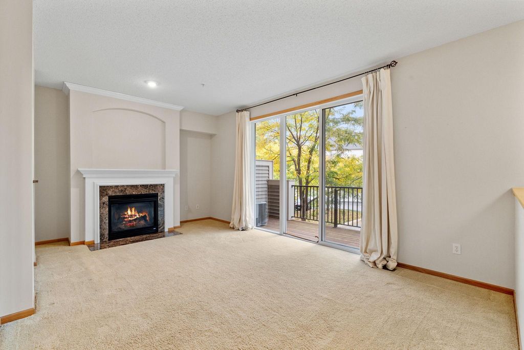 11212 Kinsley Street, Eden Prairie, MN 55344 — photo 4