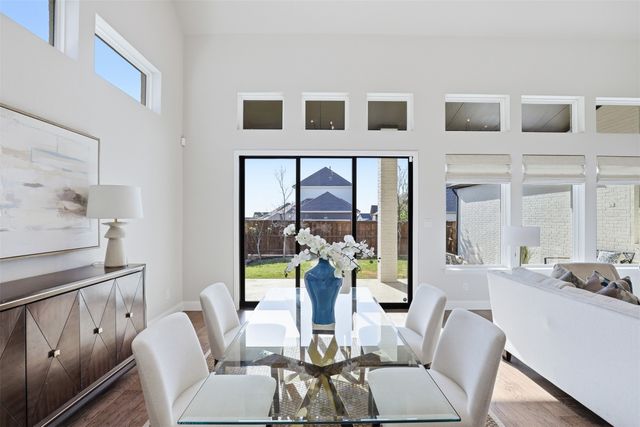 2209 Sandrellan Street, Fort Worth, TX 76008