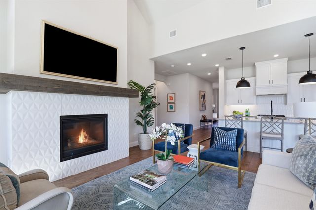 2209 Sandrellan Street, Fort Worth, TX 76008