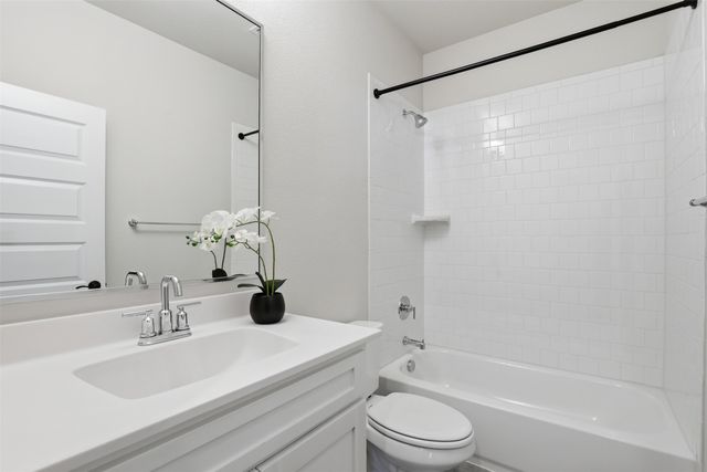 2209 Sandrellan Street, Fort Worth, TX 76008