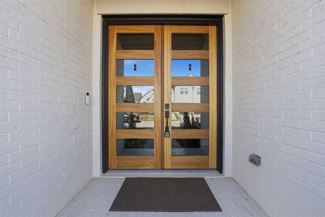 2209 Sandrellan Street, Fort Worth, TX 76008