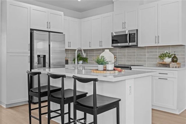 3648 S. Eichler Paseo 5, Ontario, CA 91761