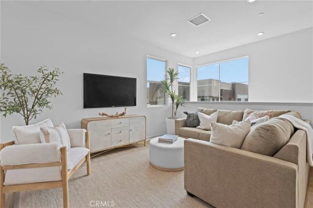 3648 S. Eichler Paseo 5, Ontario, CA 91761