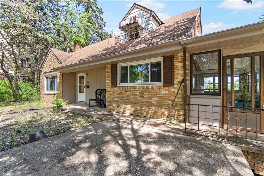 179 Ivory Ave, Summer Hill, PA 15214