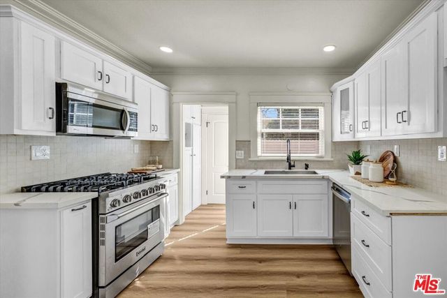 325 N Olive Street, Anaheim, CA 92805