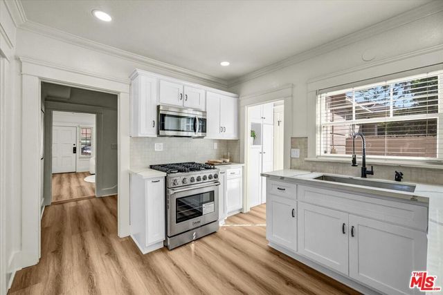 325 N Olive Street, Anaheim, CA 92805