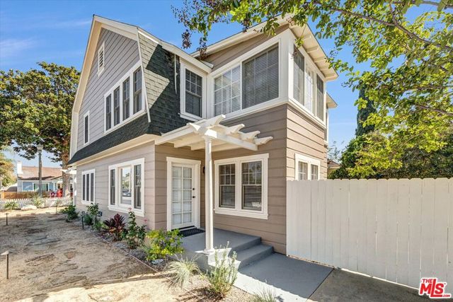 325 N Olive Street, Anaheim, CA 92805