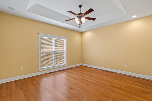 6 Beauregard Dr., Hattiesburg, MS 39402