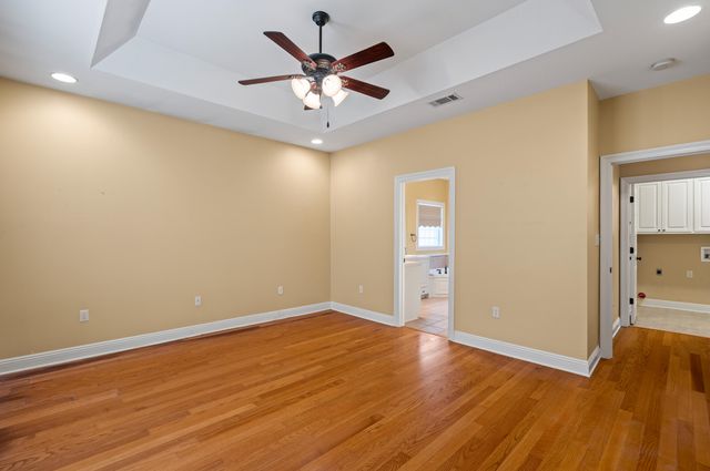 6 Beauregard Dr., Hattiesburg, MS 39402
