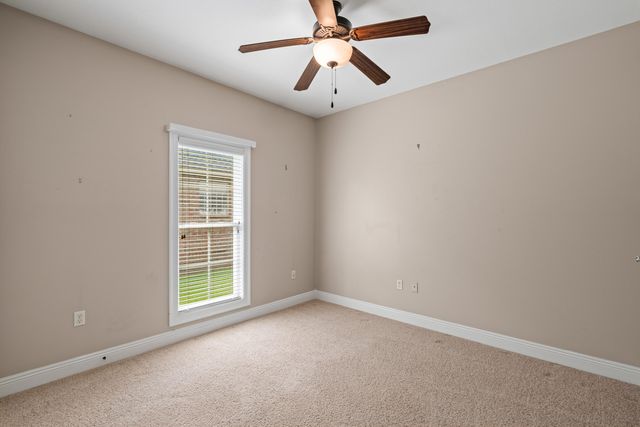 6 Beauregard Dr., Hattiesburg, MS 39402
