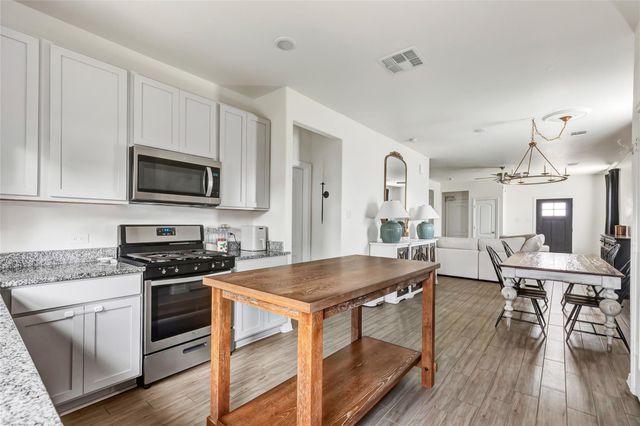 814 Redinger Ridge Drive, Houston, TX 77336