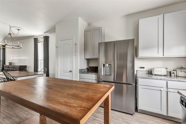 814 Redinger Ridge Drive, Houston, TX 77336