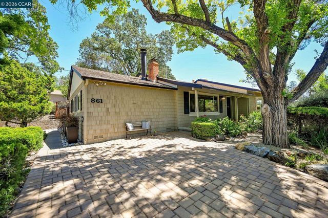 861 Holly Hill Dr, Walnut Creek, CA 94596