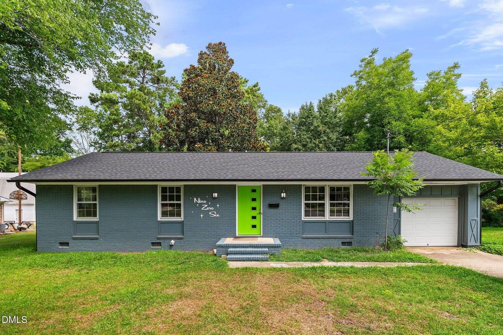 906 Vandora Avenue, Garner, NC 27529