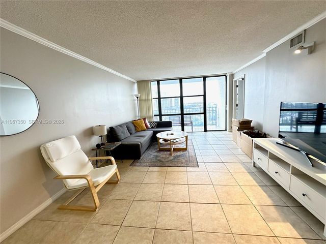 800 Parkview Dr 1007, Hallandale Beach, FL 33009