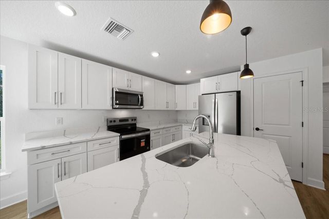 13483 FLEMINGTON ROAD, Brooksville, FL 34614