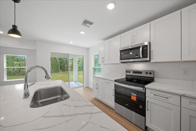 13483 FLEMINGTON ROAD, Brooksville, FL 34614
