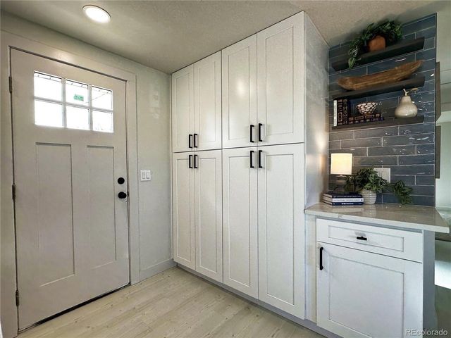 5440 W 5th Ave, Lakewood, CO 80226