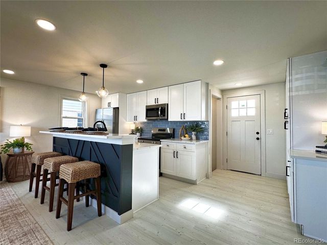 5440 W 5th Ave, Lakewood, CO 80226