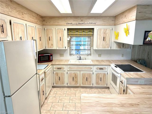 26212 Colony RD, Bonita Springs, FL 34135