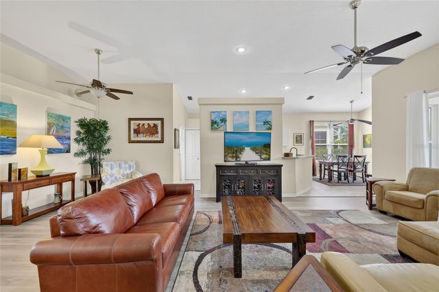 318 LANGHOLM DRIVE, Venice, FL 34293