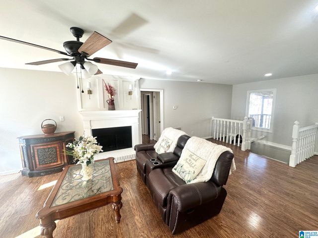 719 13TH AVENUE, Pleasant Grove, AL 35127