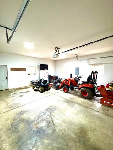 3300 Carmel Ridge Lane, Morgantown, IN 46160