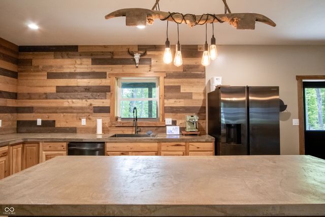 3300 Carmel Ridge Lane, Morgantown, IN 46160