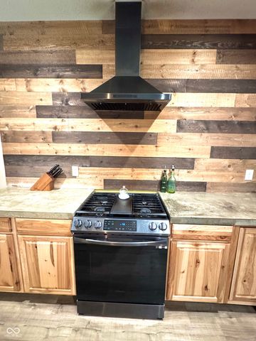 3300 Carmel Ridge Lane, Morgantown, IN 46160