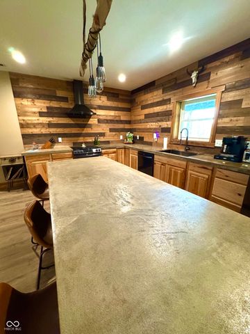 3300 Carmel Ridge Lane, Morgantown, IN 46160