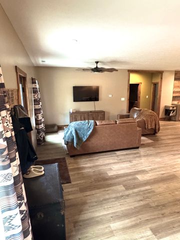 3300 Carmel Ridge Lane, Morgantown, IN 46160