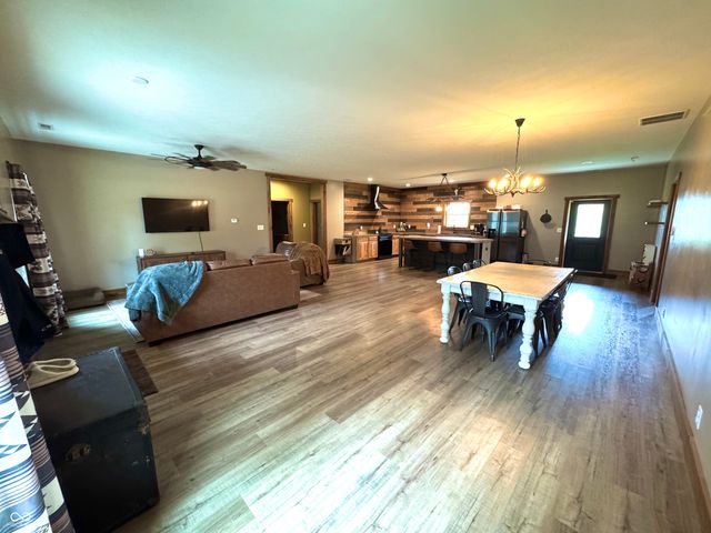 3300 Carmel Ridge Lane, Morgantown, IN 46160