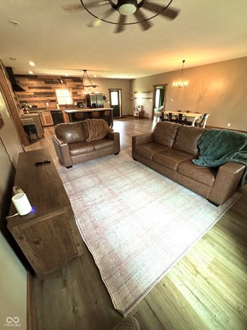 3300 Carmel Ridge Lane, Morgantown, IN 46160