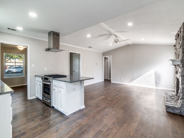 11236 Quail Run Street, Dallas, TX 75238