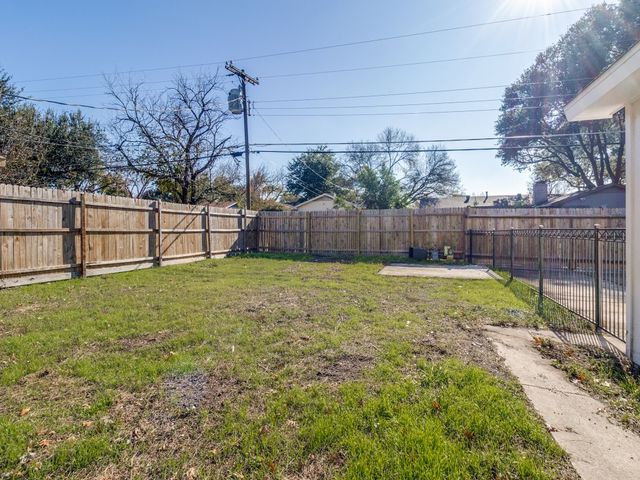 11236 Quail Run Street, Dallas, TX 75238