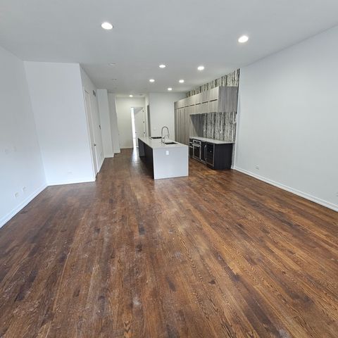 1013 N Honore Street 1, Chicago, IL 60622