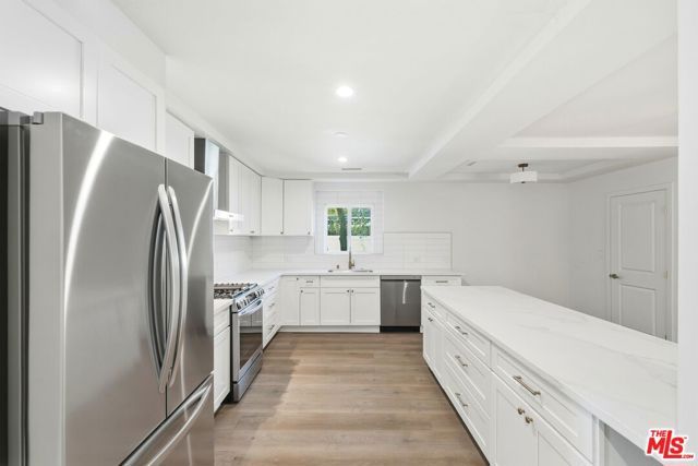 12455 Milbank Street, Studio City (los Angeles), CA 91604