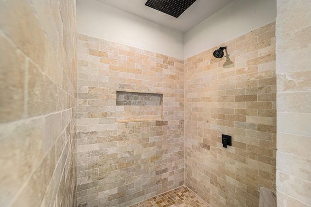 25142 W Tara Plantation Drive, Tomball, TX 77375