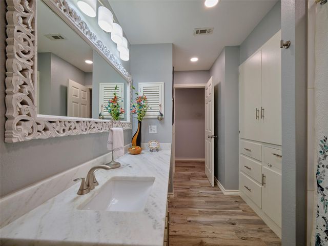 9015 Antonia Street, Needville, TX 77461