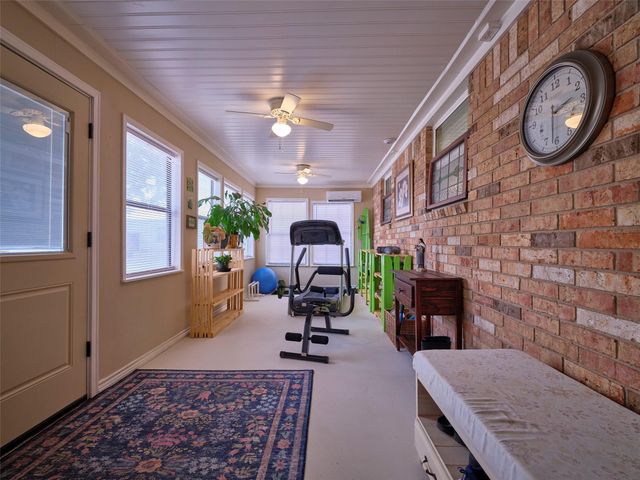 9015 Antonia Street, Needville, TX 77461