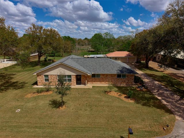 9015 Antonia Street, Needville, TX 77461