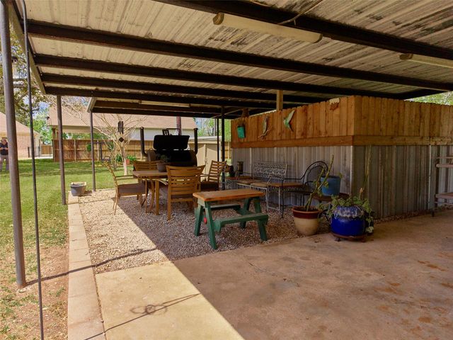 9015 Antonia Street, Needville, TX 77461
