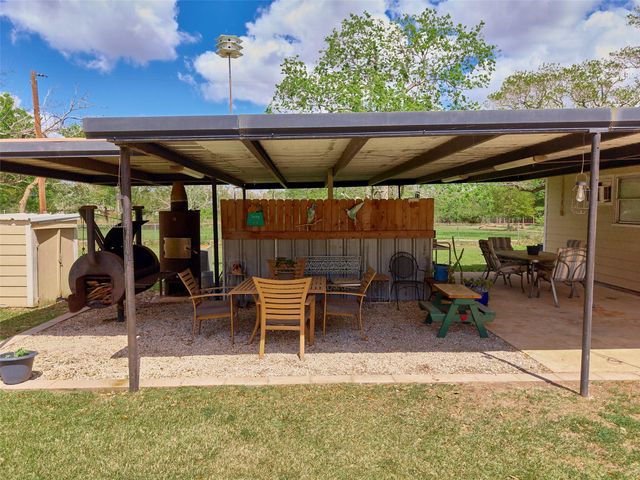 9015 Antonia Street, Needville, TX 77461