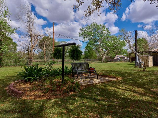 9015 Antonia Street, Needville, TX 77461